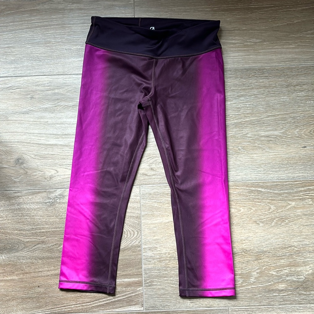 Womens GapFit GFast Ombre Capri Crop Leggings Purple Athletic - Size S